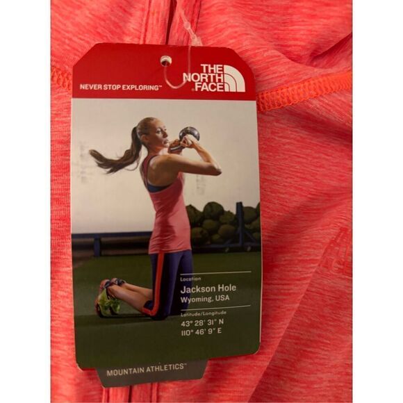 The North Face Pullover Womens Medium Coral Orange Gym 1/4 Zip Size XL NWT - Picture 5 of 5